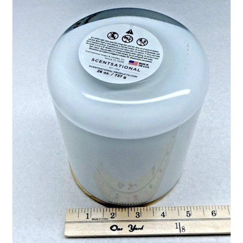 Scentsational White Magnolia Wood Wick Soy Blend Candle 26 oz Wood Lid Jar